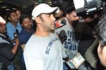 Salman Khan snapped at airport in Mumbai on 24th March 2013 (38).JPG